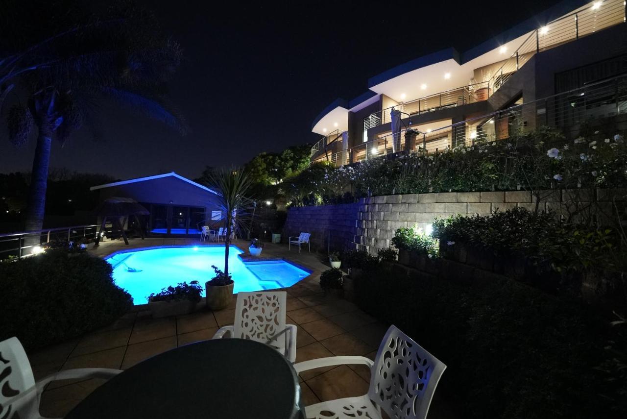 Over The Moon Guesthouse Johannesburgo Exterior foto