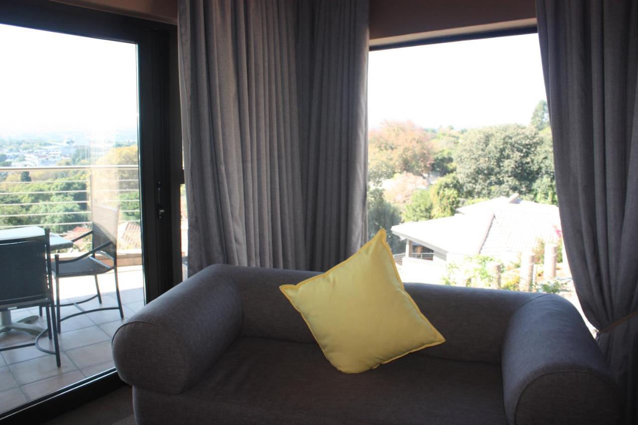 Over The Moon Guesthouse Johannesburgo Exterior foto